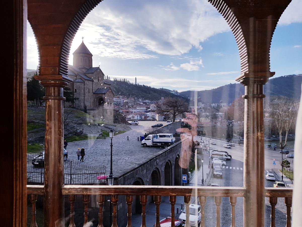 Tiflis Metekhi Hotel Esterno foto